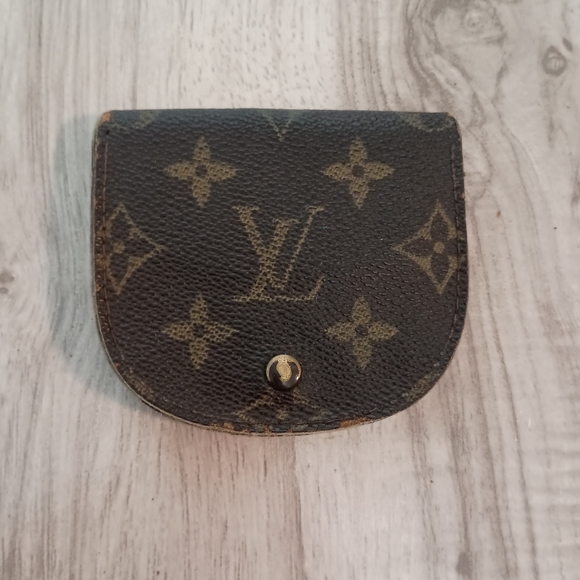 Louis Vuitton Small Coin Accessories Pouch - Picture 1 of 9